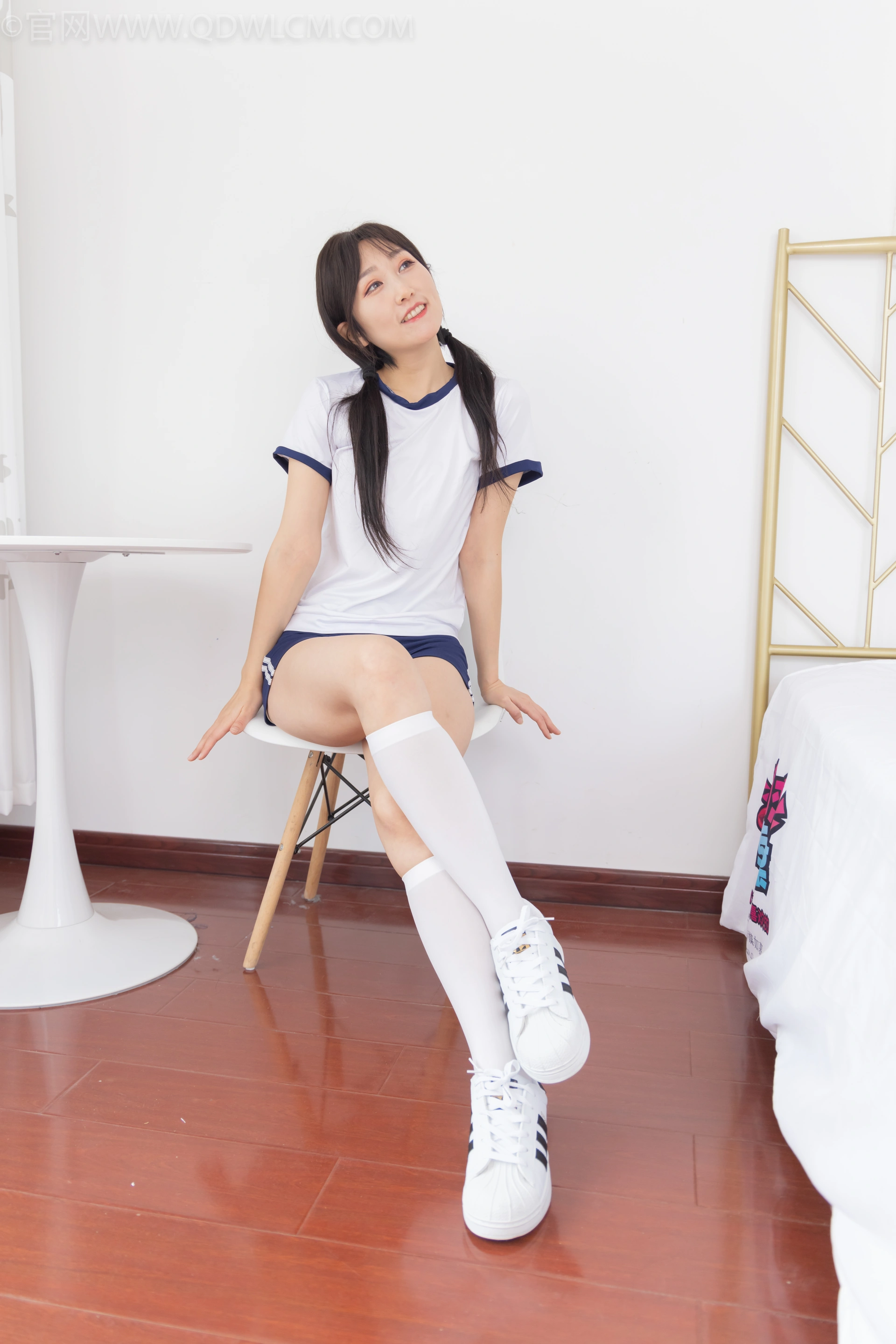 物恋传媒 NO.1054 君君-洁白期待 2
